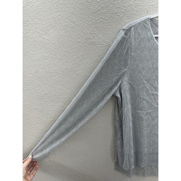 Chicos Womens Shirt Size 3 Gray Metallic Ultimate Layer Long Sleeve Seagull NWTS - Picture 2 of 14